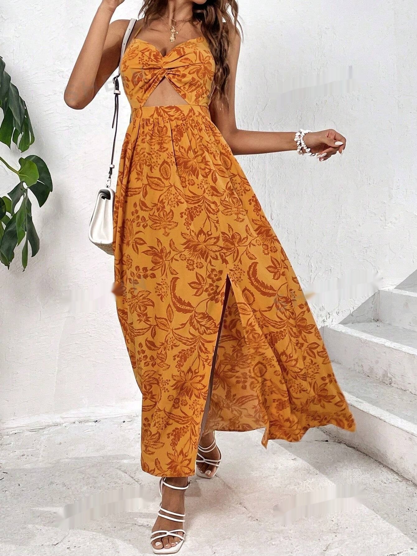 Fudus Sommerkleid für Frauen: Europäisch-amerikanisches Design,  ausschnittlos, gefaltet, gemustert und mit Halterneck.