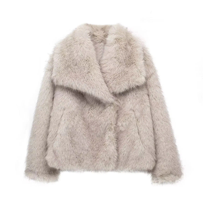 ModeGeist | Kurze Jacke aus Kunstfell