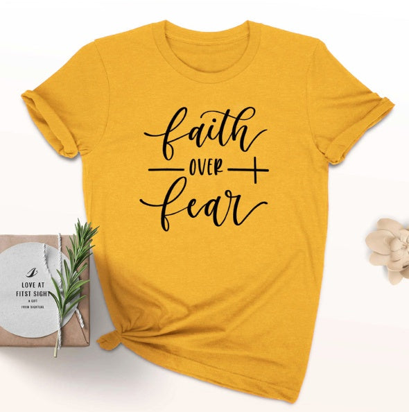 Frauen T-Shirt mit christlichem Glaubens-Aufdruck von Fudus