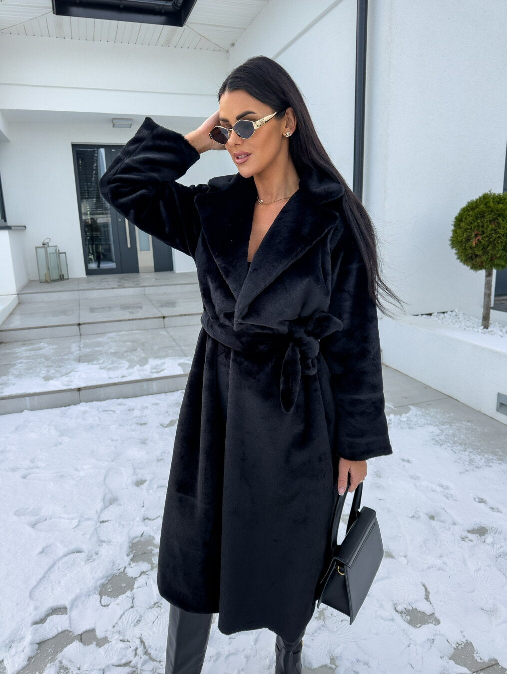 ModeGeist | Langer, Flauschiger Mantel für Damen
