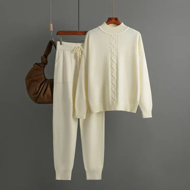 ModeGeist | Winter Satz Aus Strickoberteil und Hose mit Halbem Rollkragen