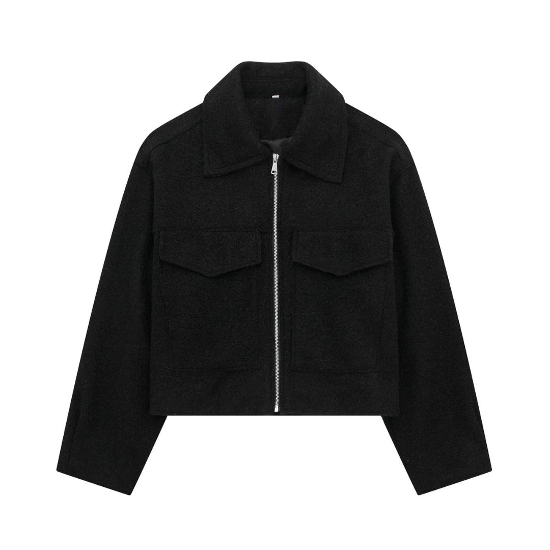ModeGeist | Kurze Wolljacke Scharfer Kragen Strukturiert und Warm