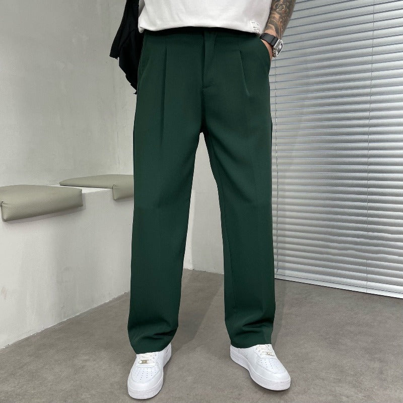 Herrenhose mit eleganter, weiter Plissee-Optik