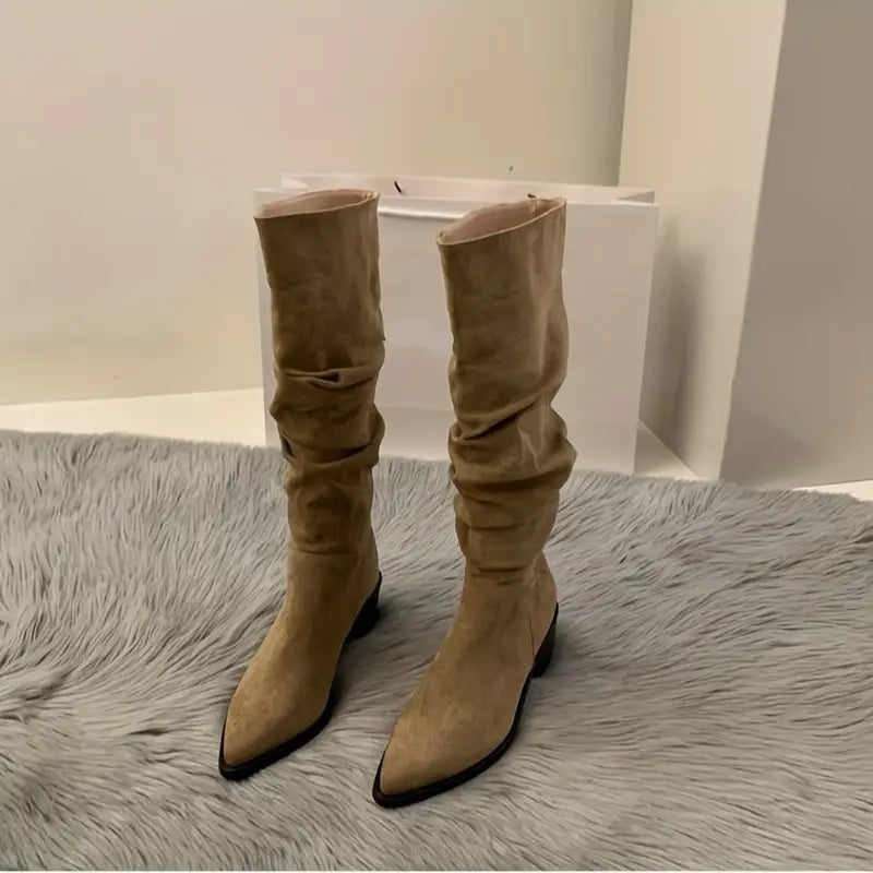 ModeGeist | Hochhackige Wildleder Spitze Knöchelstiefel