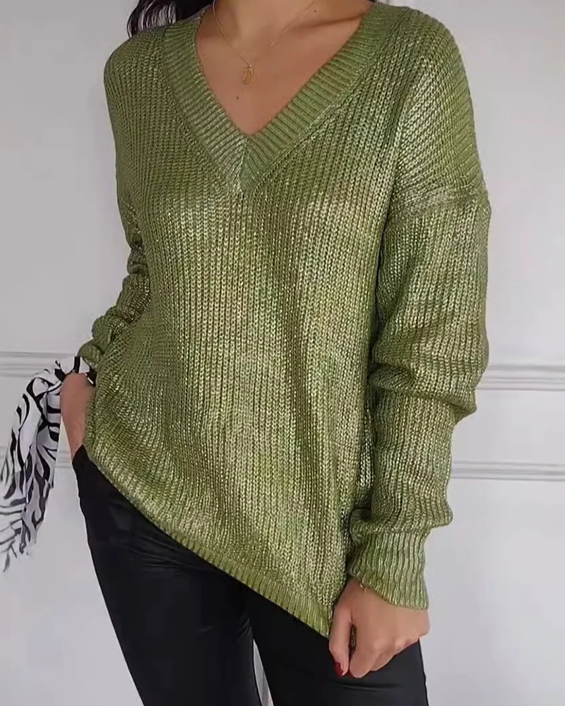 REBEKKA:  Pullover mit lässigem V-Ausschnitt