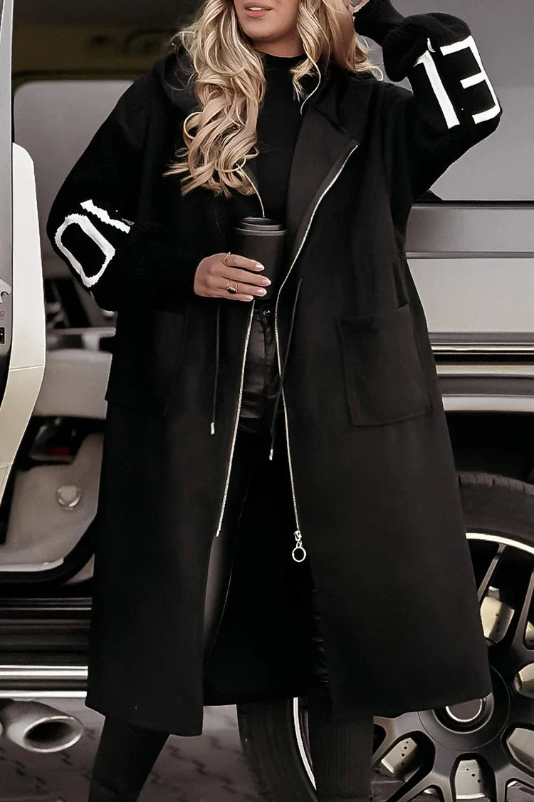 ModeGeist | Damen Kapuzenjacke mit langen Strickärmeln und Patchwork-Design