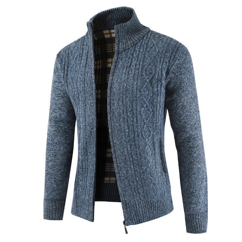 Herren Strickjacke mit Zopfdesign und hohem Kragen ModeGeist