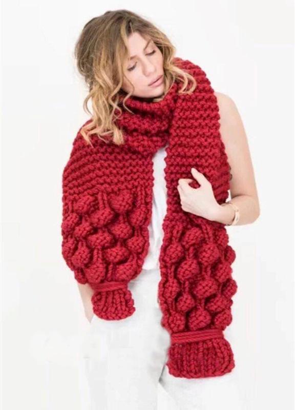 Damen Kuscheliger, handgefertigter Strickschal mit modischem Zopfmuster und extra weitem Design ModeGeist