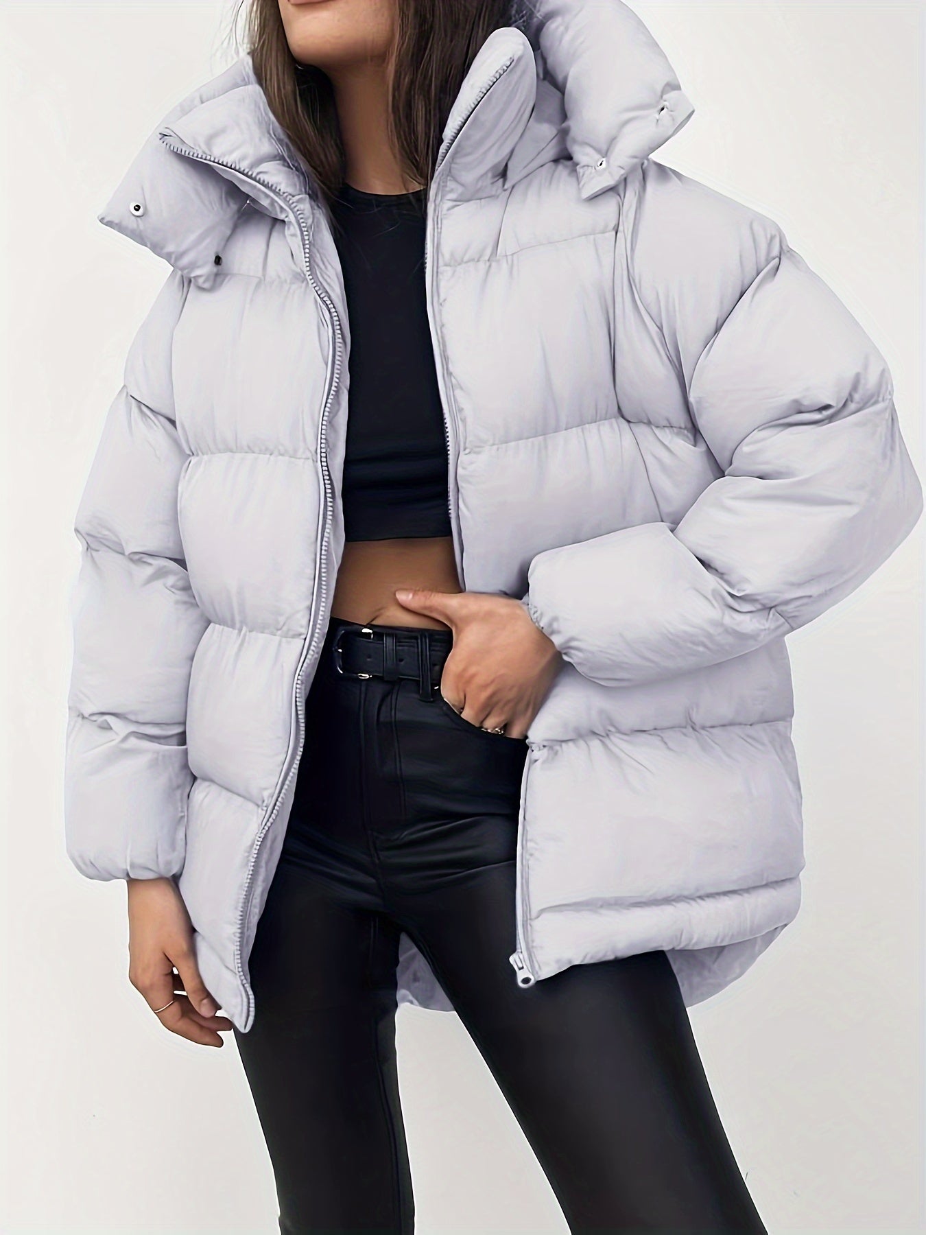 ModeGeist | Kurze Steppjacke mit Kapuze und Stehkragen für Damen Ideal Bei Kaltem Wetter