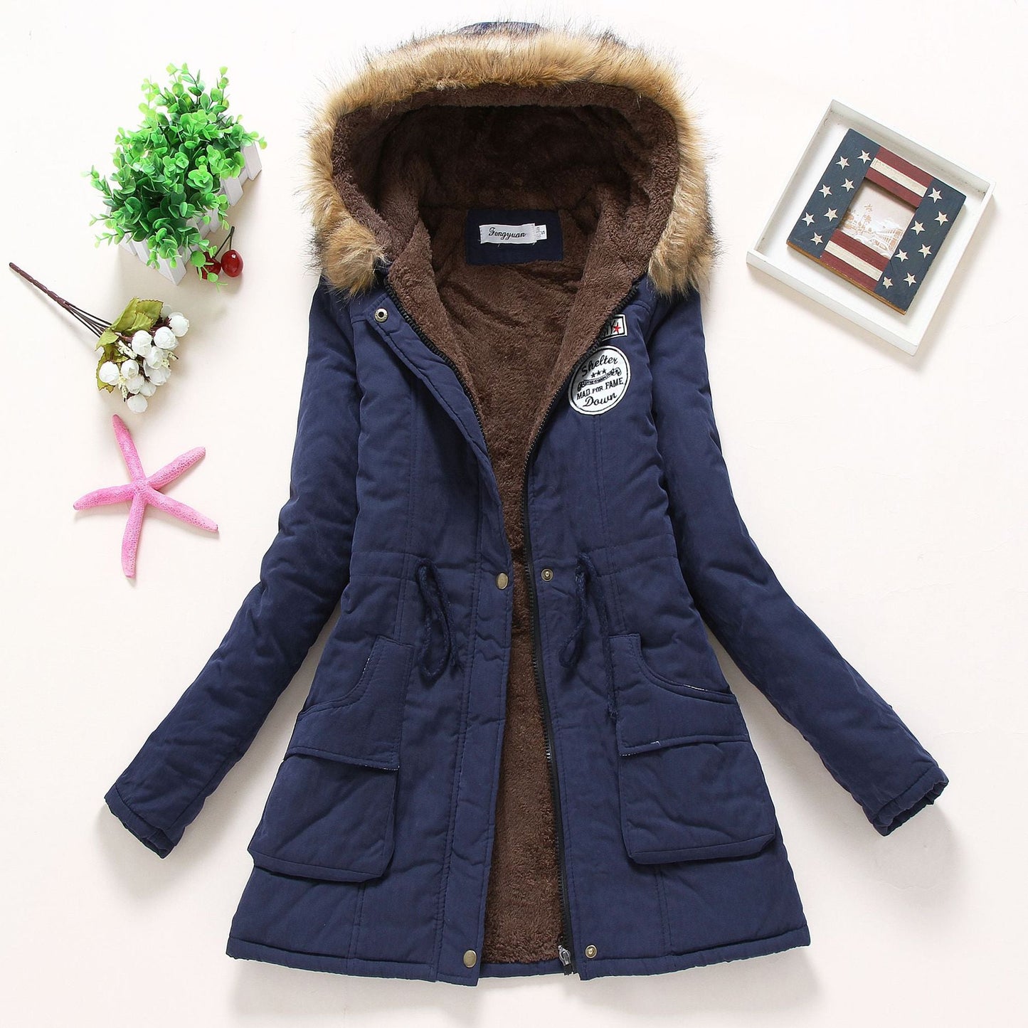 Damen gesteppte Winterjacke mit abnehmbarem Kunstfellkragen und praktischen aufgesetzten Taschen ModeGeist