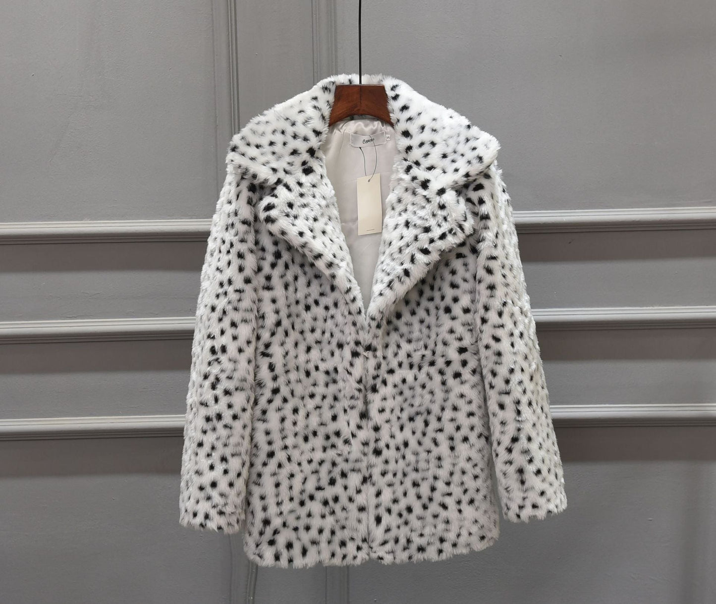 Damen Luxus Kunstpelzjacke im Leopardenmuster ModeGeist