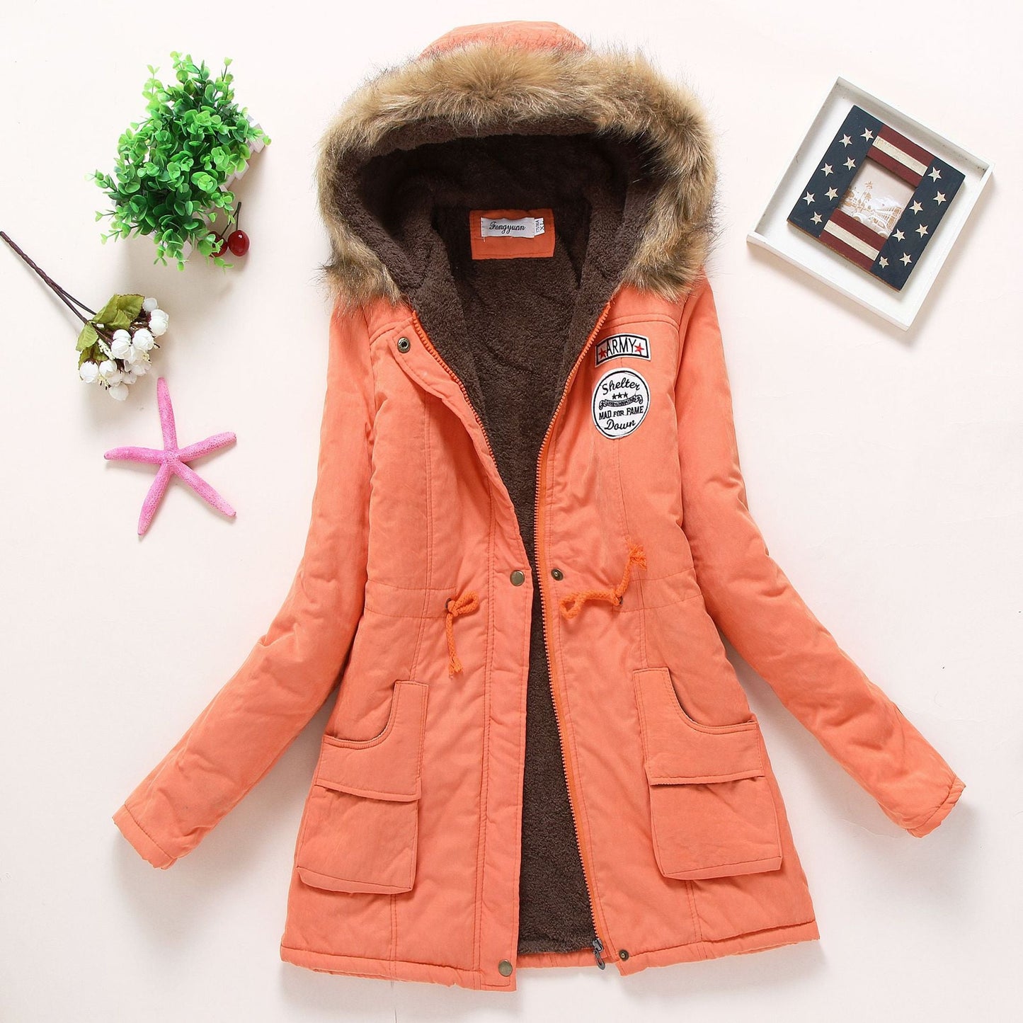 Damen gesteppte Winterjacke mit abnehmbarem Kunstfellkragen und praktischen aufgesetzten Taschen ModeGeist