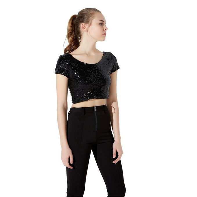 Damen Crop Top mit glamourösem Paillettenbesatz und skaterförmigem Rock ModeGeist