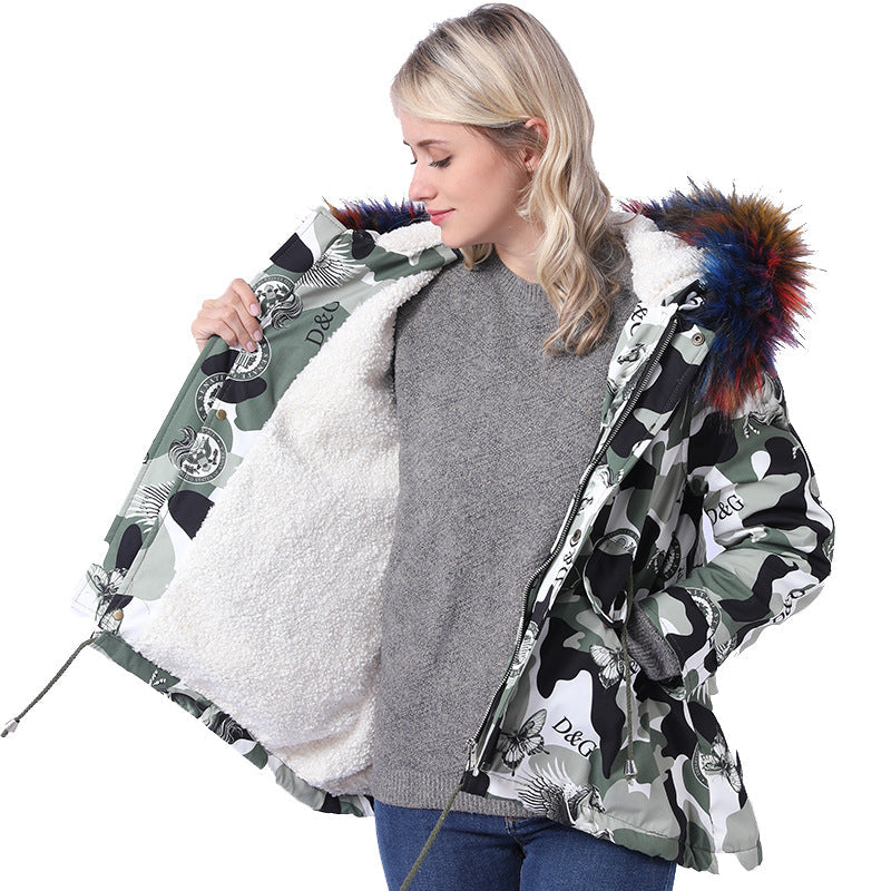 Damen Winterjacke mit abnehmbarer Kunstpelzkapuze und praktischen Taschen ModeGeist