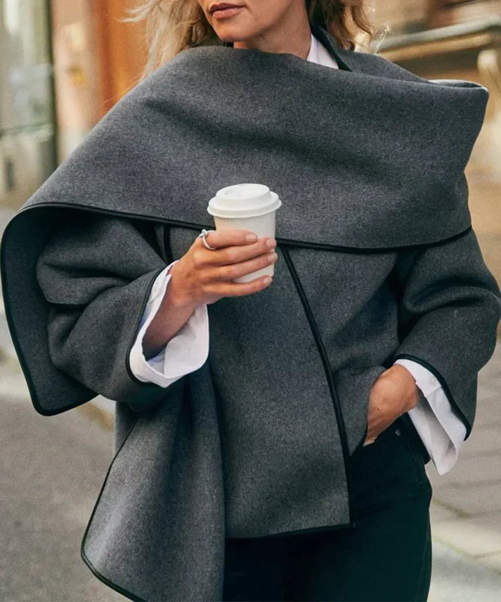 ModeGeist | Stil Kurzer Mantel mit Schal