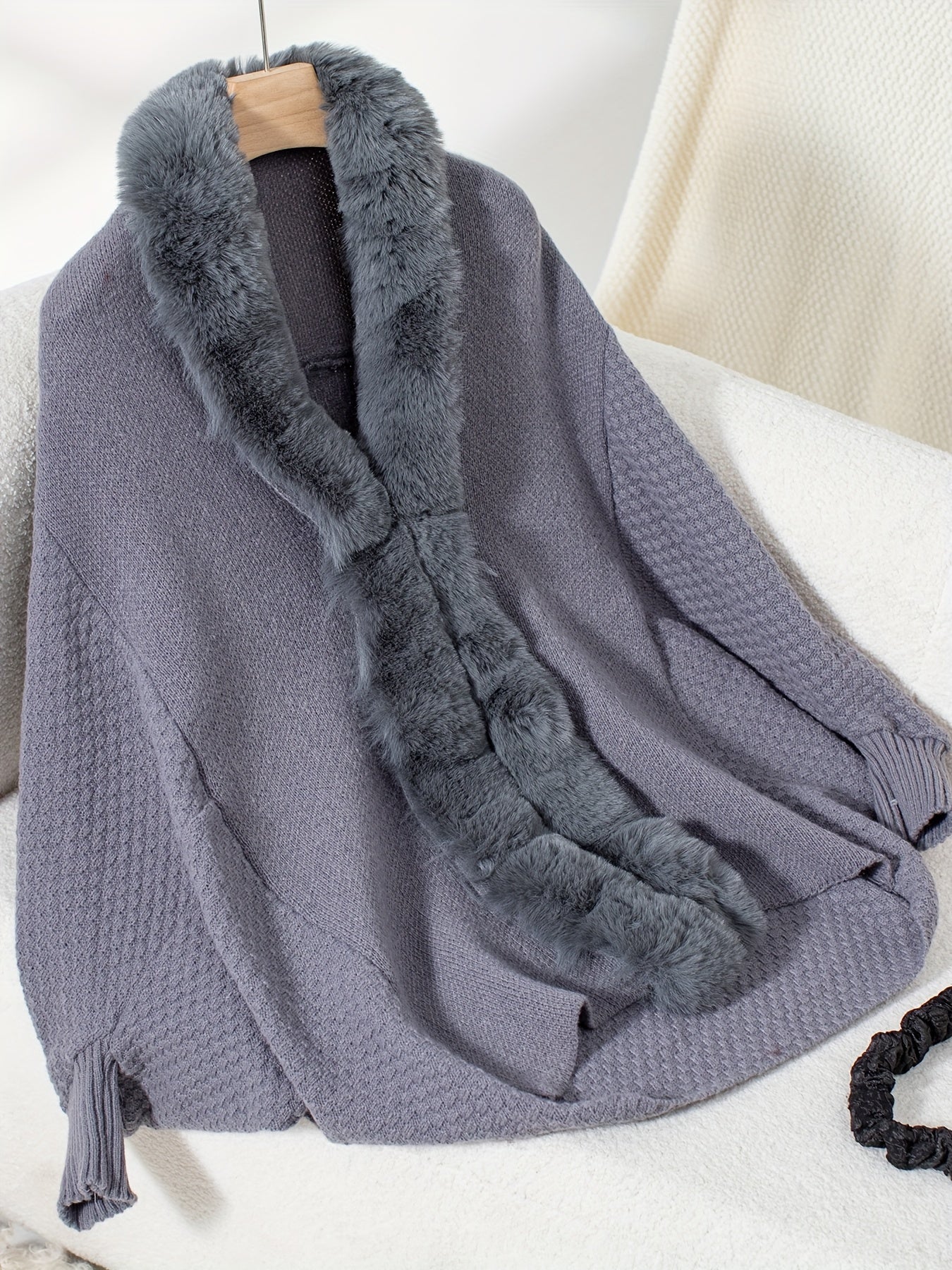 ModeGeist | Faux Fur Cardigan mit Schal Kragen Akryl Warm und Elegant