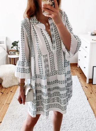 Mittellanges Johanna Kleid mit weiten Ärmeln