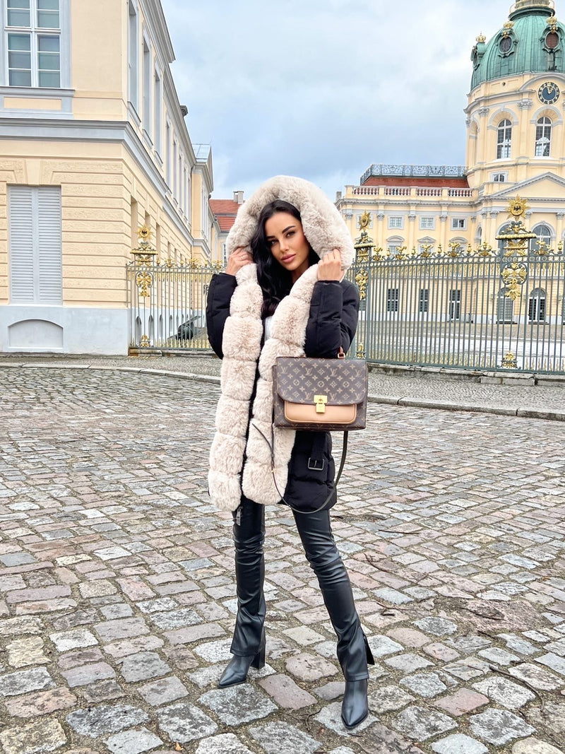 ModeGeist | Stylische Kapuzenjacke mit Gürtel