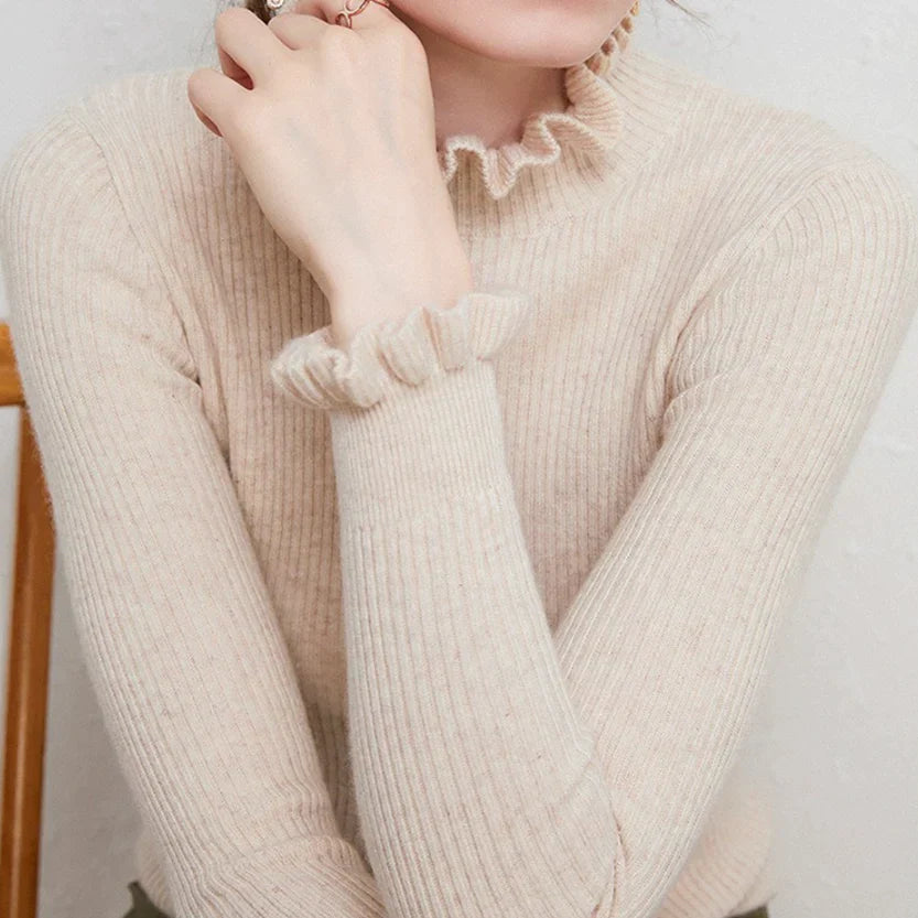Stilvoller Pullover mit Spitzensaum - Anastasia