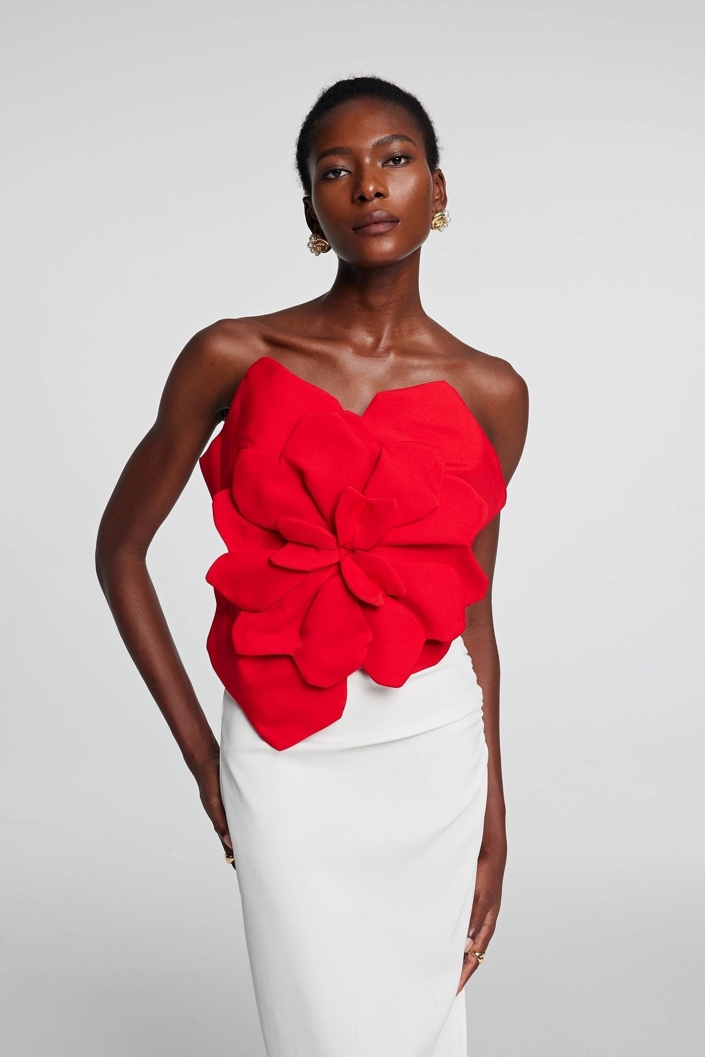 Rotes Off-Shoulder-Top von Fudus mit Blumenmuster