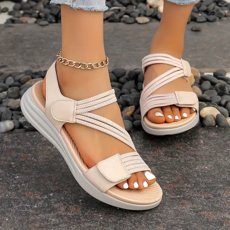 Sonnie: Neue, vielseitige, leichte und flache Sandalen