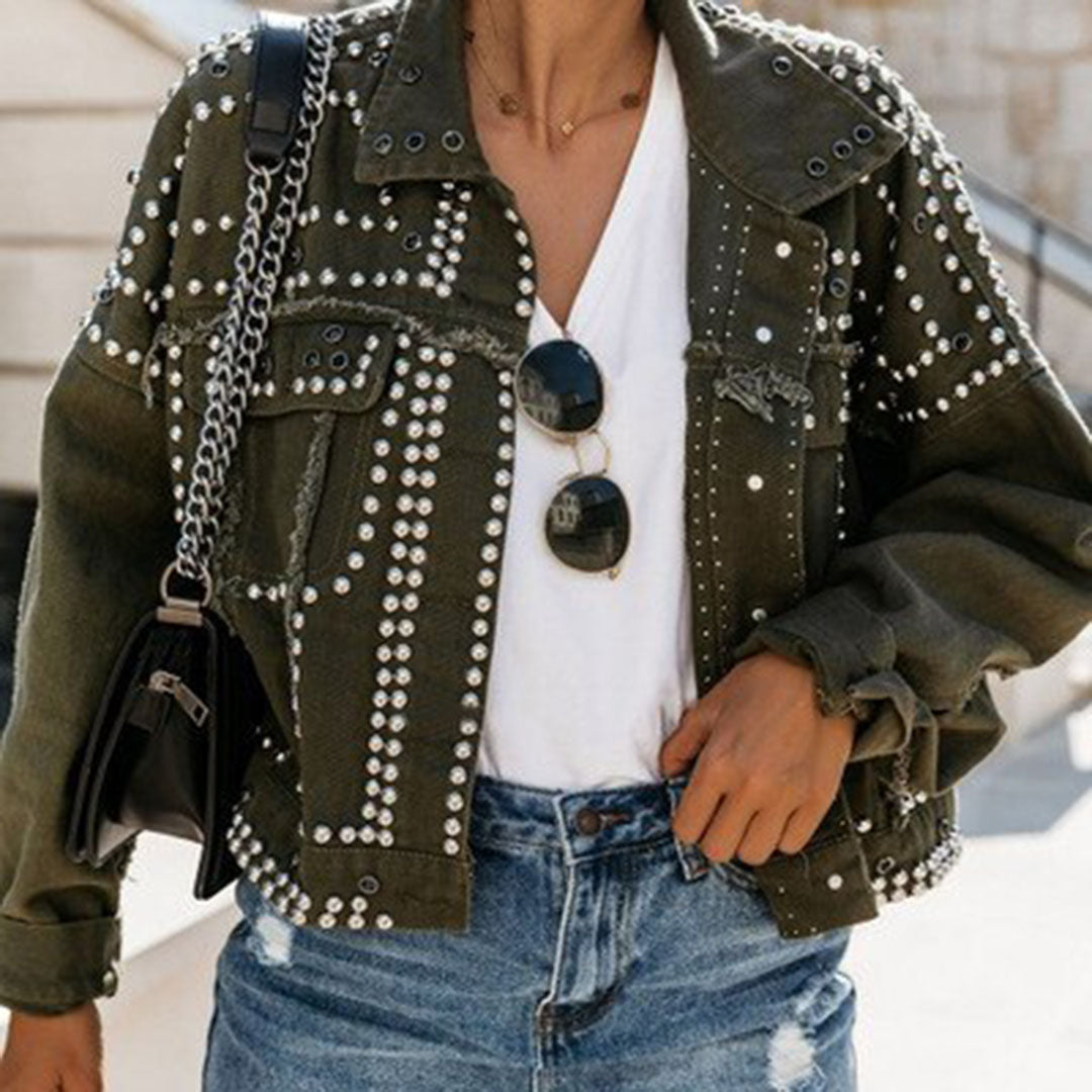 Moderne Jacke mit eleganten Nieten von LOKOMOTIV
