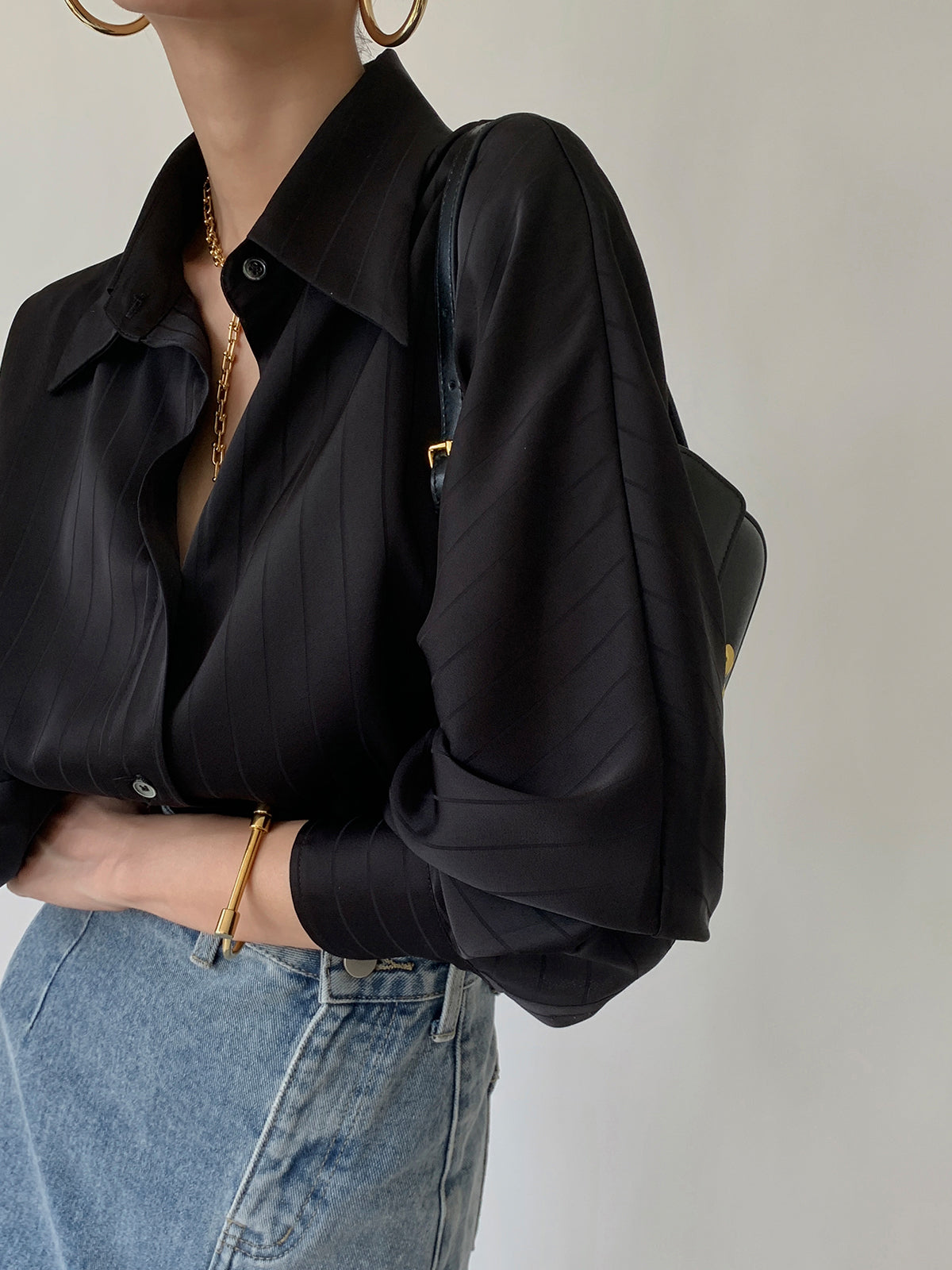 ModeGeist | Satin Hemd mit Ballonärmeln Elegant und Stilvoll Moderner Schnitt