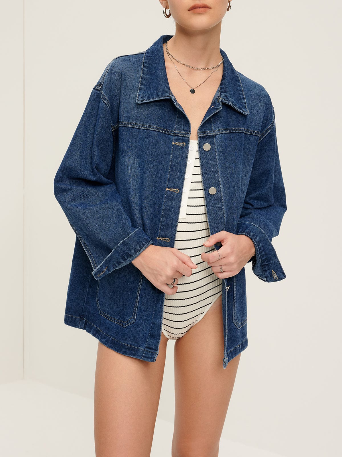 ModeGeist | Übergröße Denim Jacke Lässig und Vielseitig