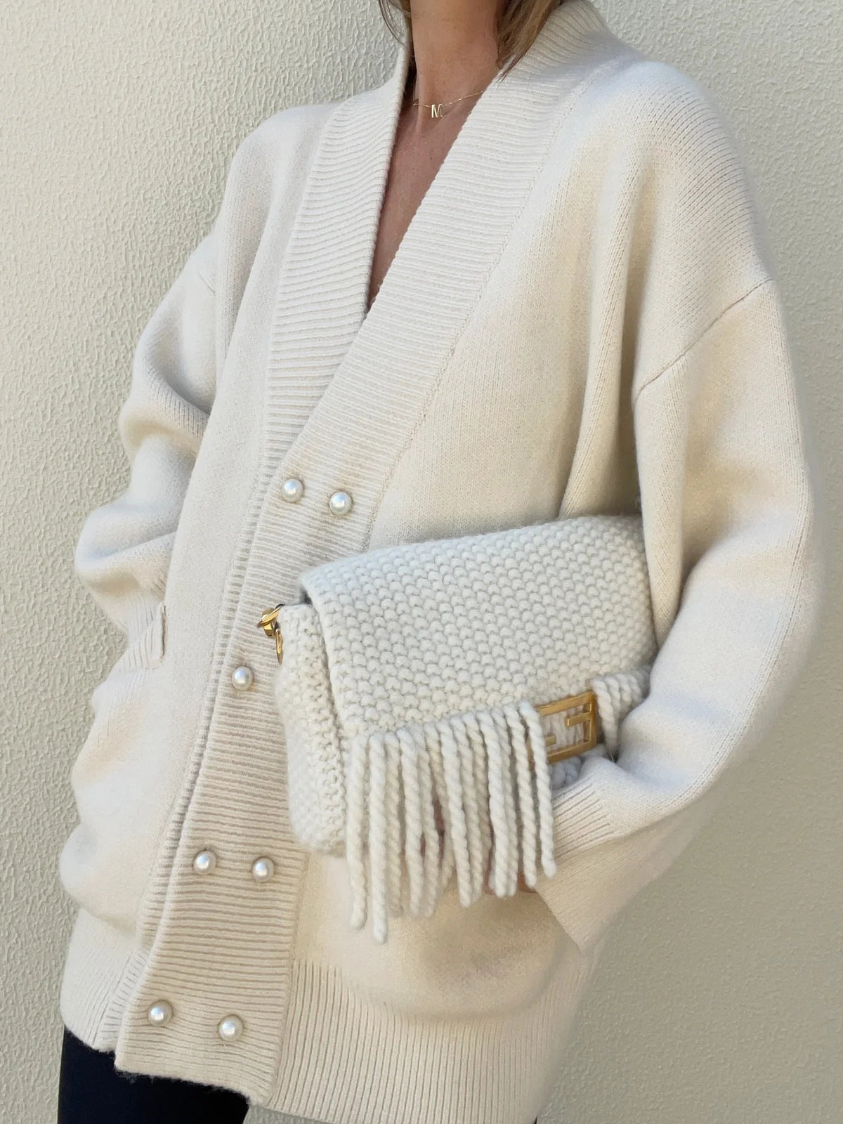 ModeGeist | Strickcardigan mit Perlendetails Oversized Passform Eleganter Komfort