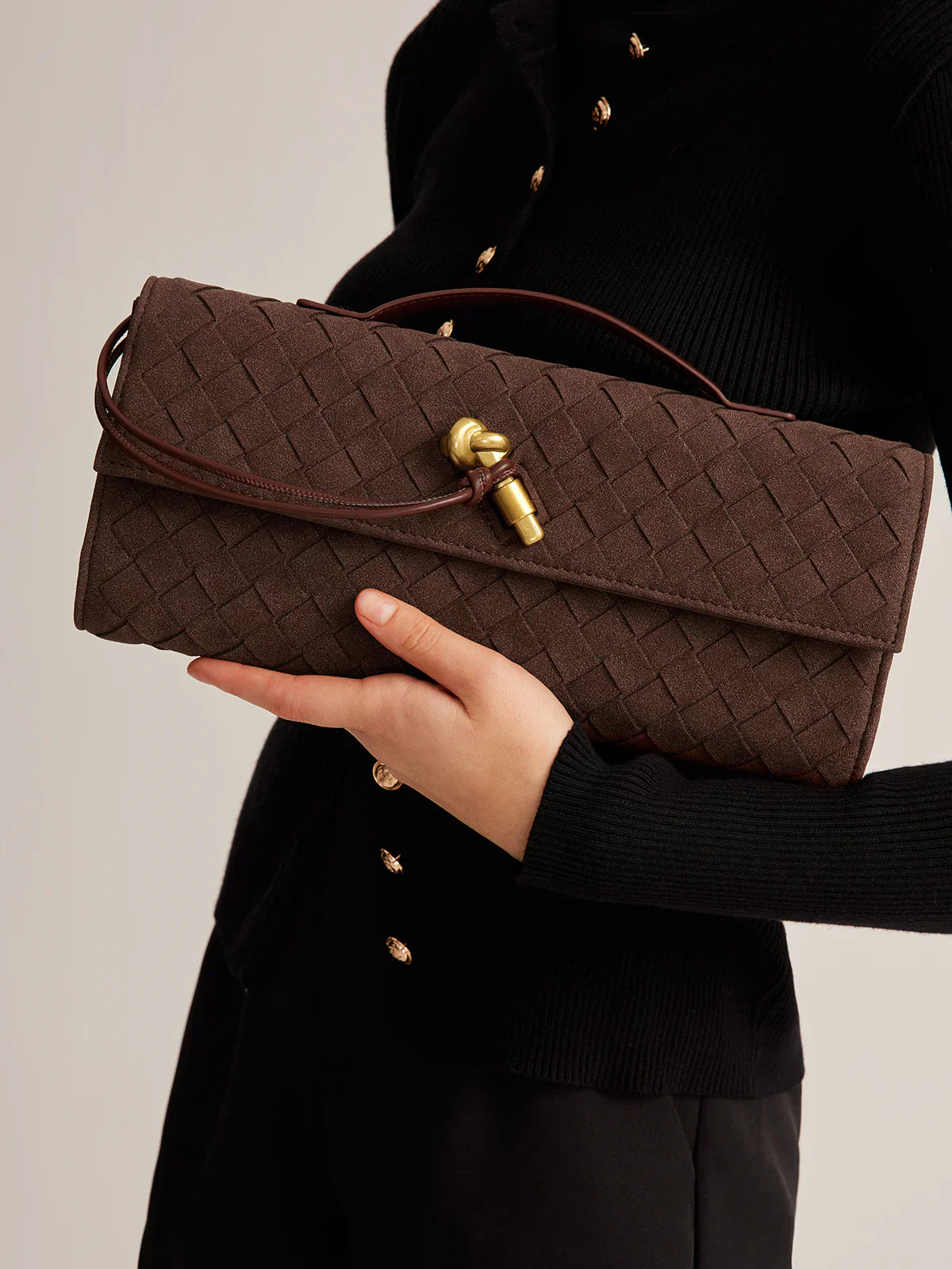 ModeGeist | Elegante Braune Gewebte Clutch - ModeGeist