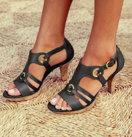 Mary: bequeme Sandalen mit Absatz