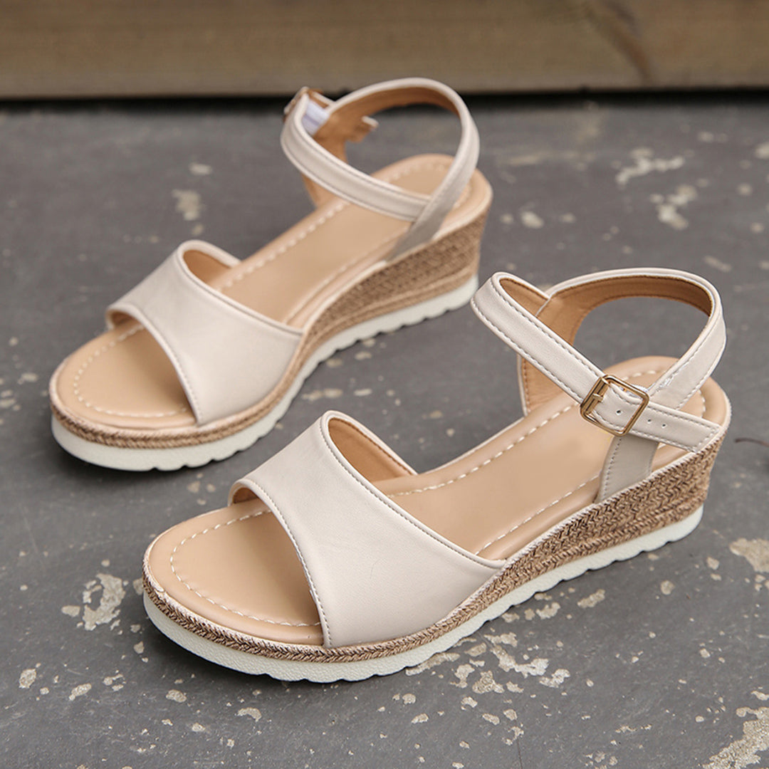 KIANA Sandalen: Modern, bequem und elegant für entspannten Chic