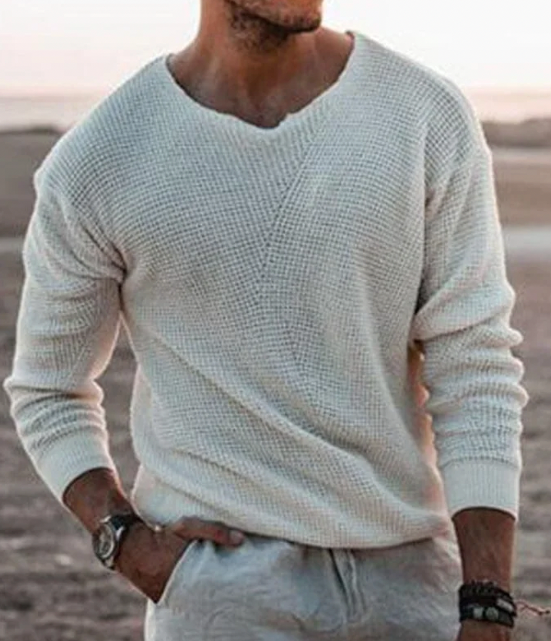 Herrenpullover mit V-Ausschnitt