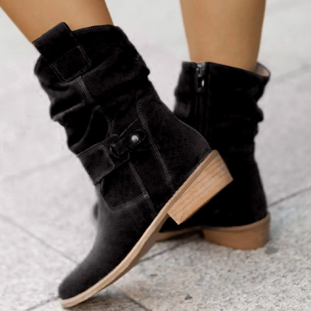 ModeGeist | Elegante Flache Stiefel mit Seitenzipper