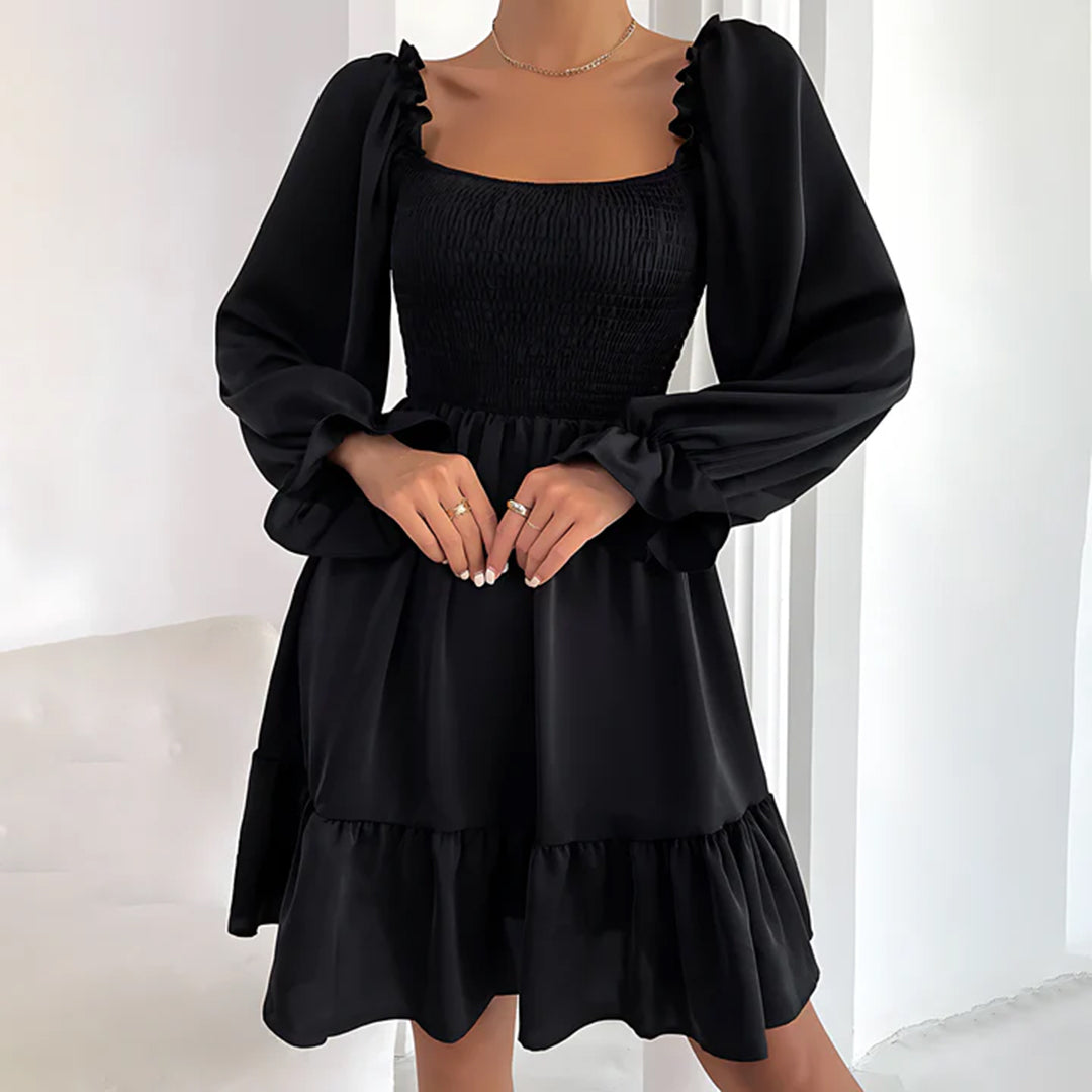 Ashlyn: Ein elegantes Kleid mit Rüschen