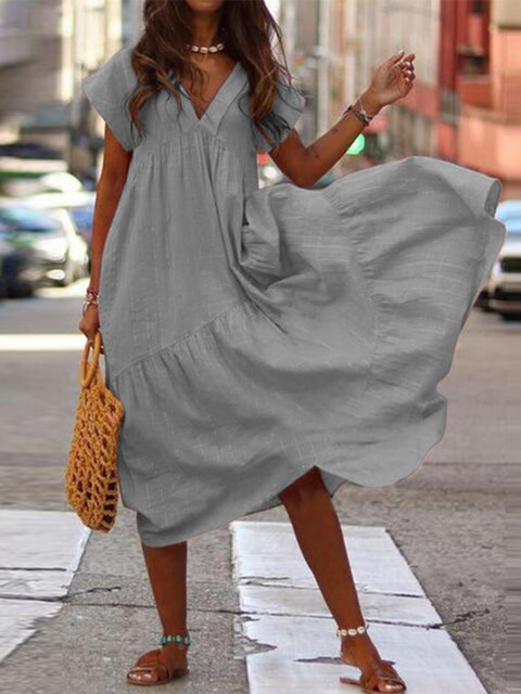 Lena: Ein elegantes Sommerkleid