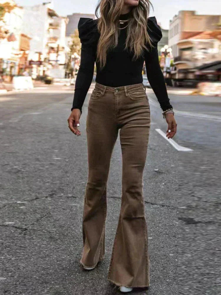 ModeGeist | Schmeichelnde Damen Bootcut Hose mit Hohem Bund und Bequemer Passform