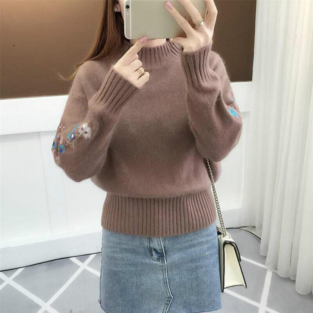 ModeGeist | Strickpullover mit floraler Stickerei