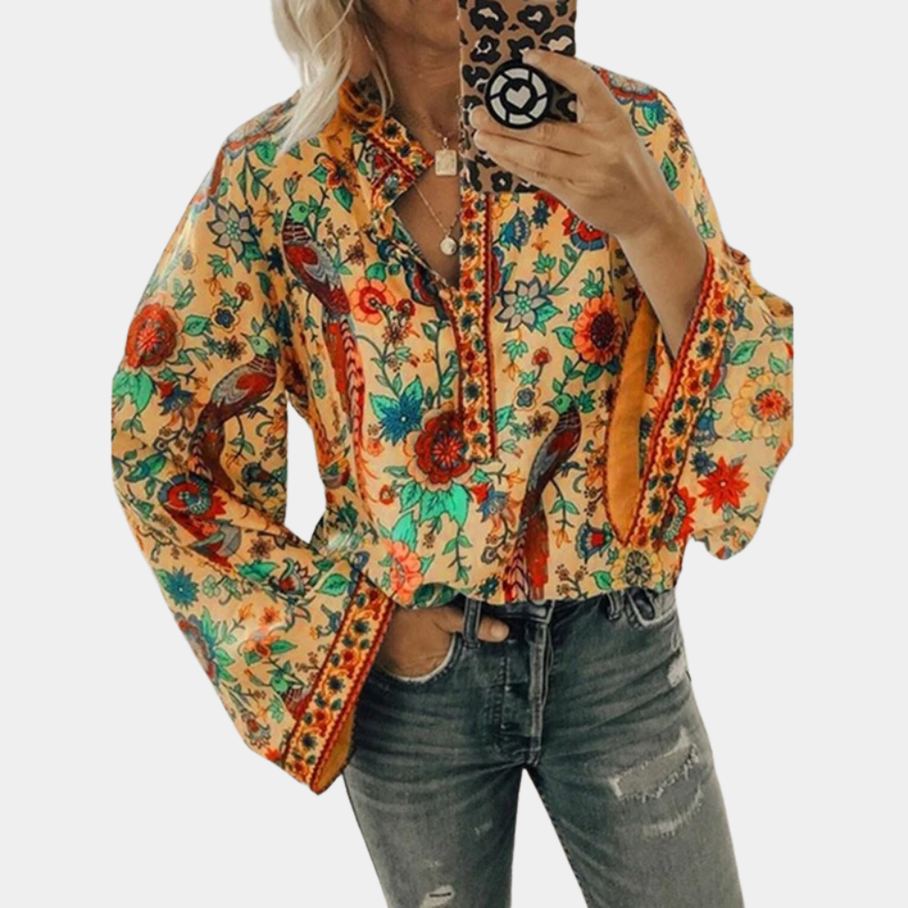 Elegante Bluse von Cynthia mit bezauberndem Blumenmuster