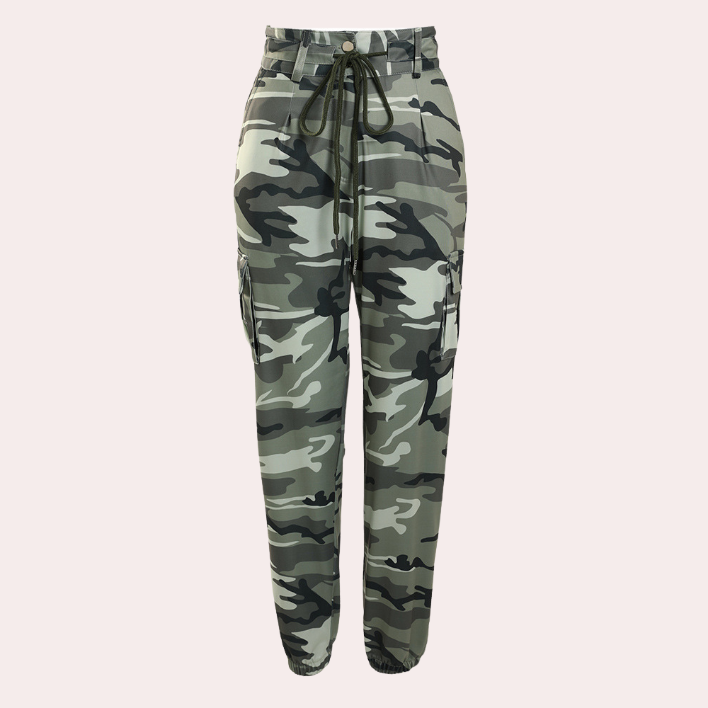 Coole Cargohosen im Camouflage-Look für Frauen, perfekt für Abenteuer-Styles