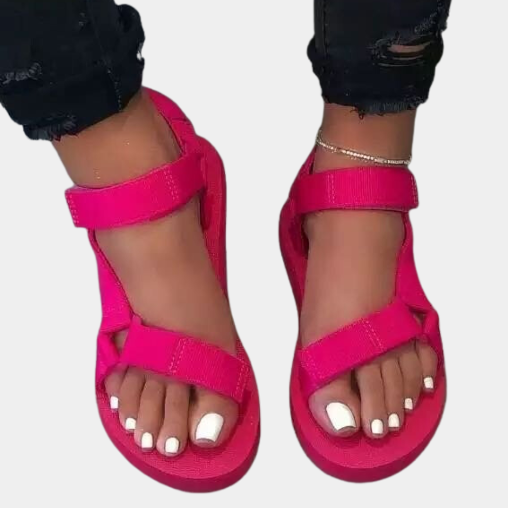 Stilvolle Damen-Sandalen mit lebendigen Farbblöcken