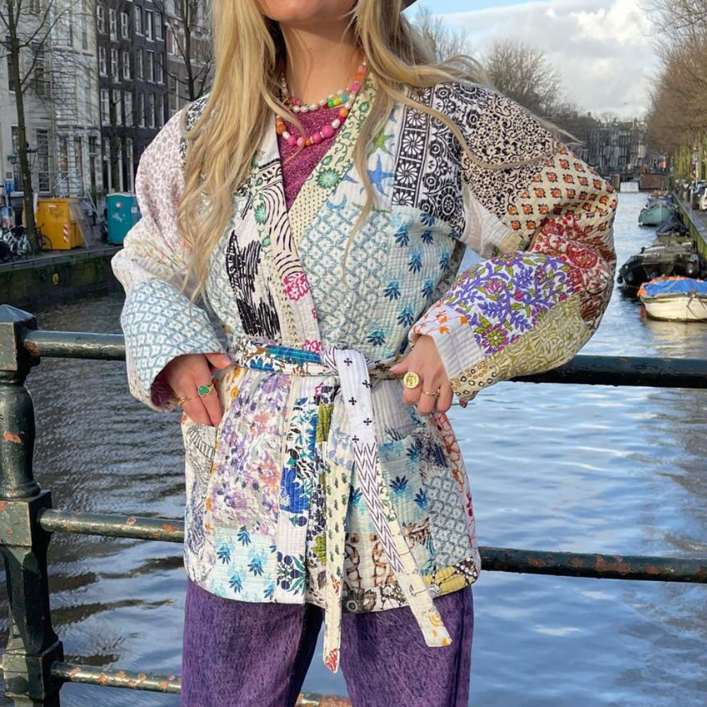 ModeGeist | Trendy und farbenfrohe Herbstdamenjacke