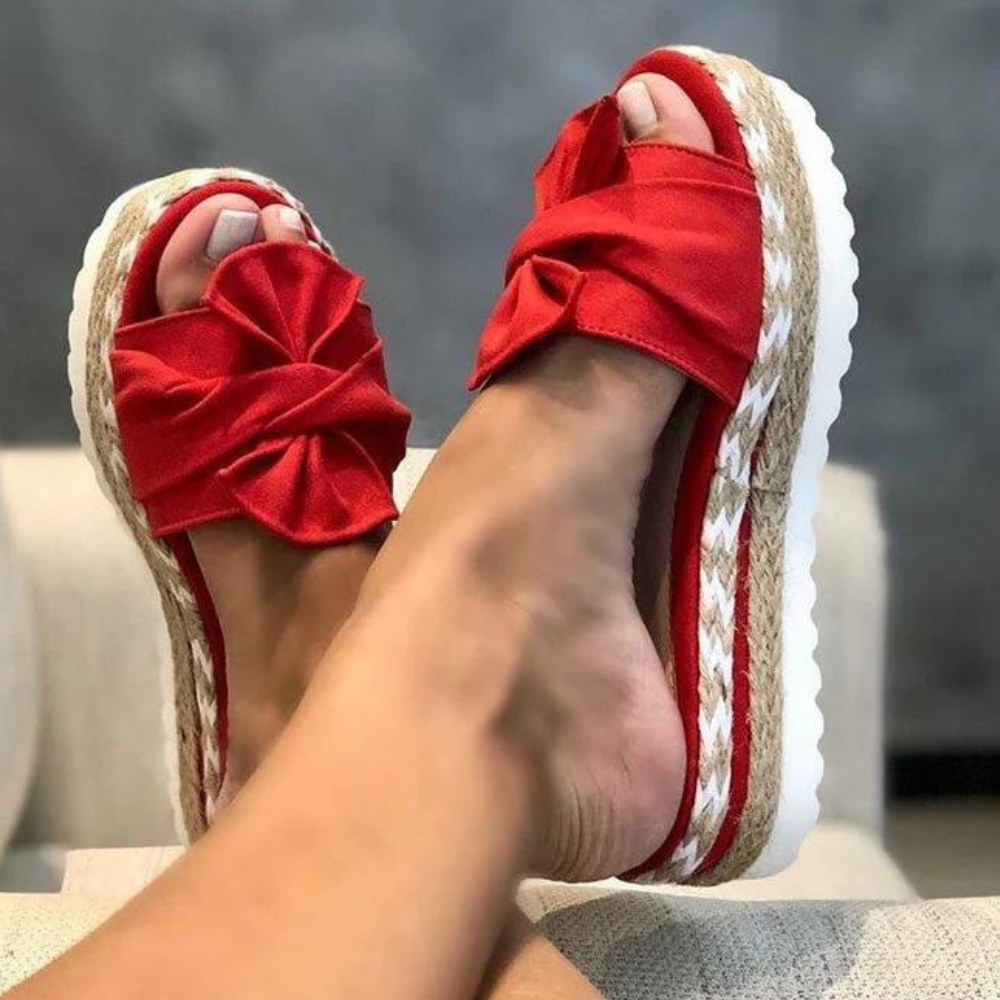 Elegante Damensandalen von Irma mit modischer Schleife