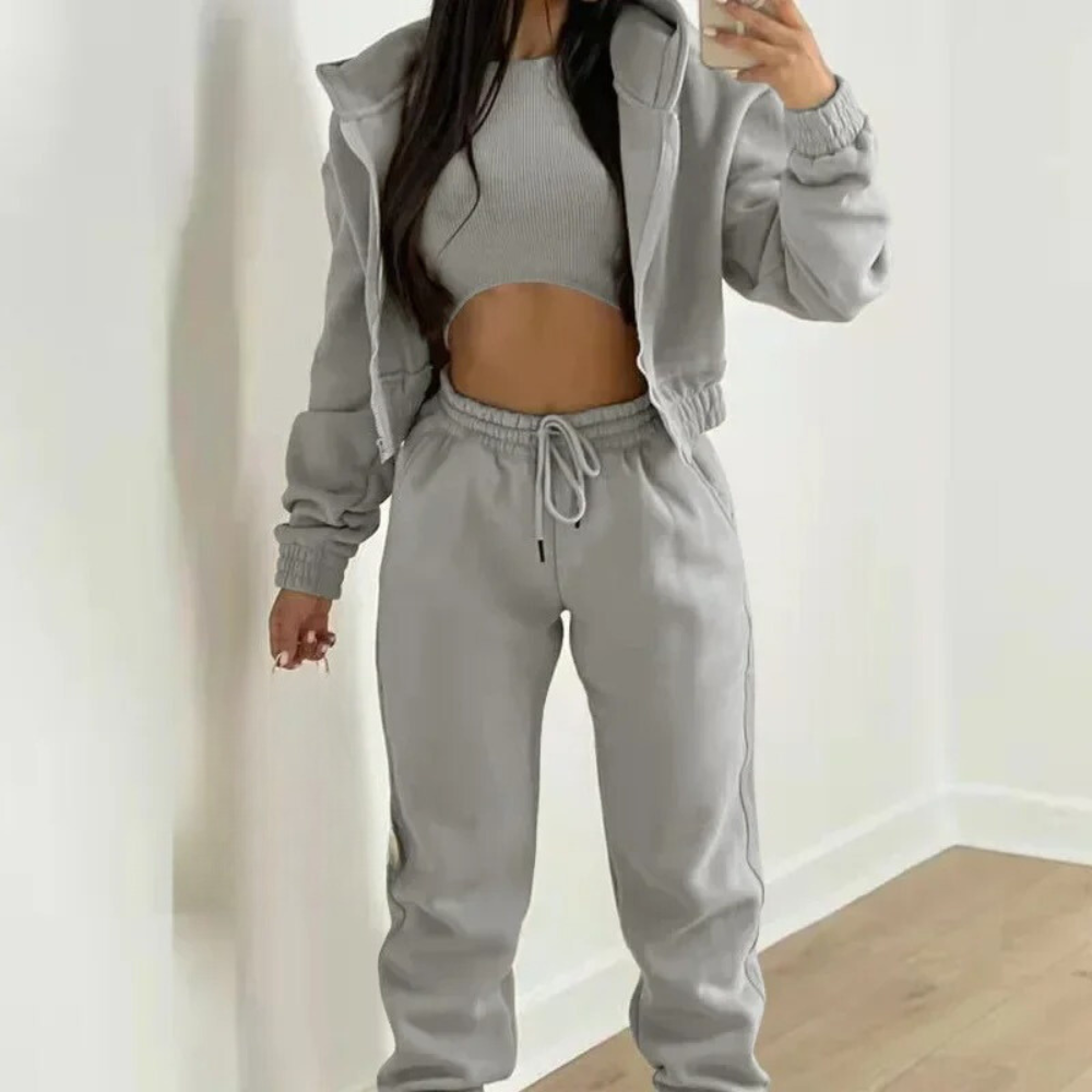 Bella - Luxurious 3-Piece Ladies' Set for Ultimate Comfort