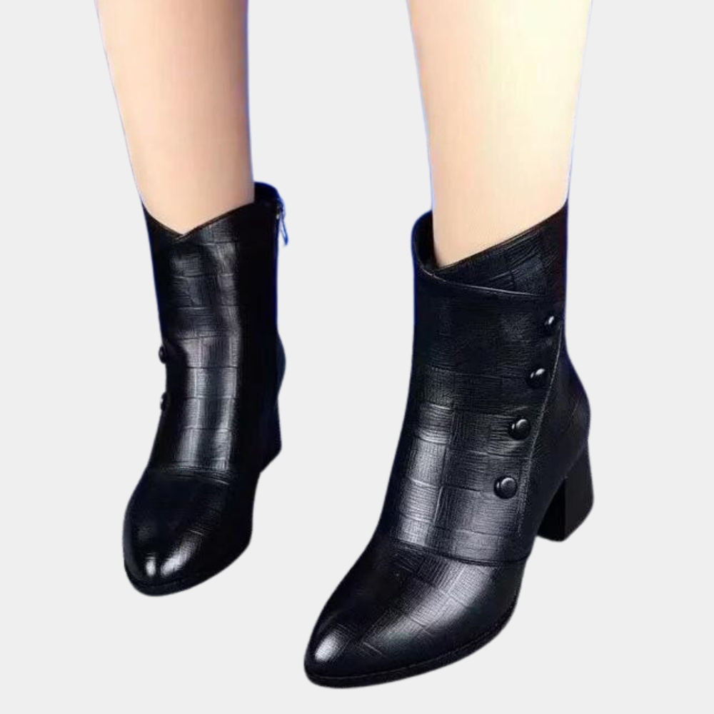 Moderne, elegante Damen-Stiefeletten mit modischem Absatz der Marke Marka