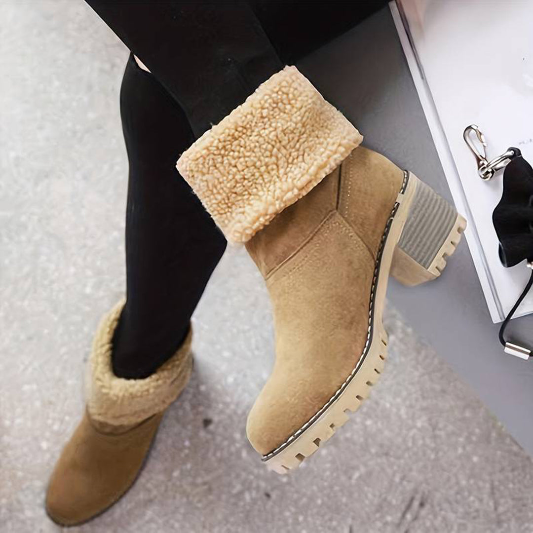 Elegante, warme Winterstiefel von CAROLINE mit hohem Absatz