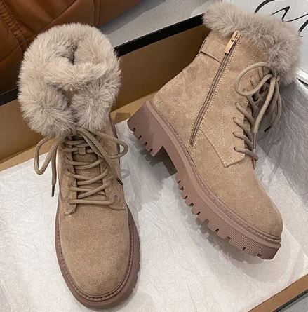 ModeGeist | Winter Wildlederstiefel mit Seitlichem Reißverschluss und Integriertem Fell