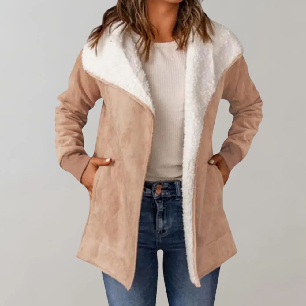 Modische Strickjacke Chantal aus weichem Material