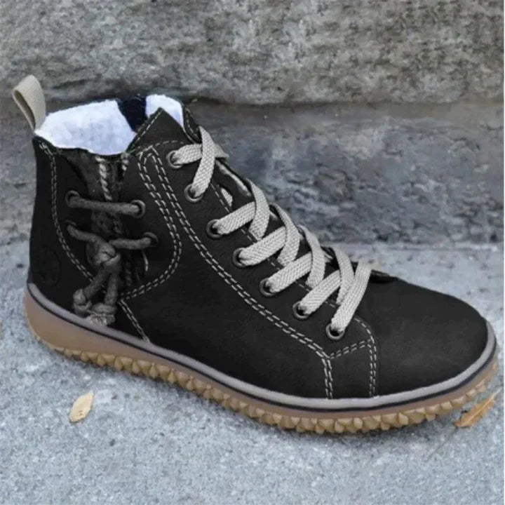 Edrine: Zeitlos elegante Lederstiefel im Vintage-Stil