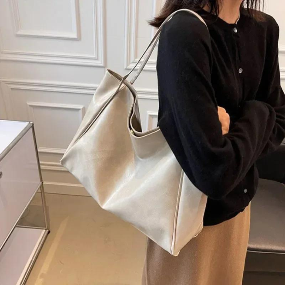 ModeGeist | Lederhandtasche in Bordeaux